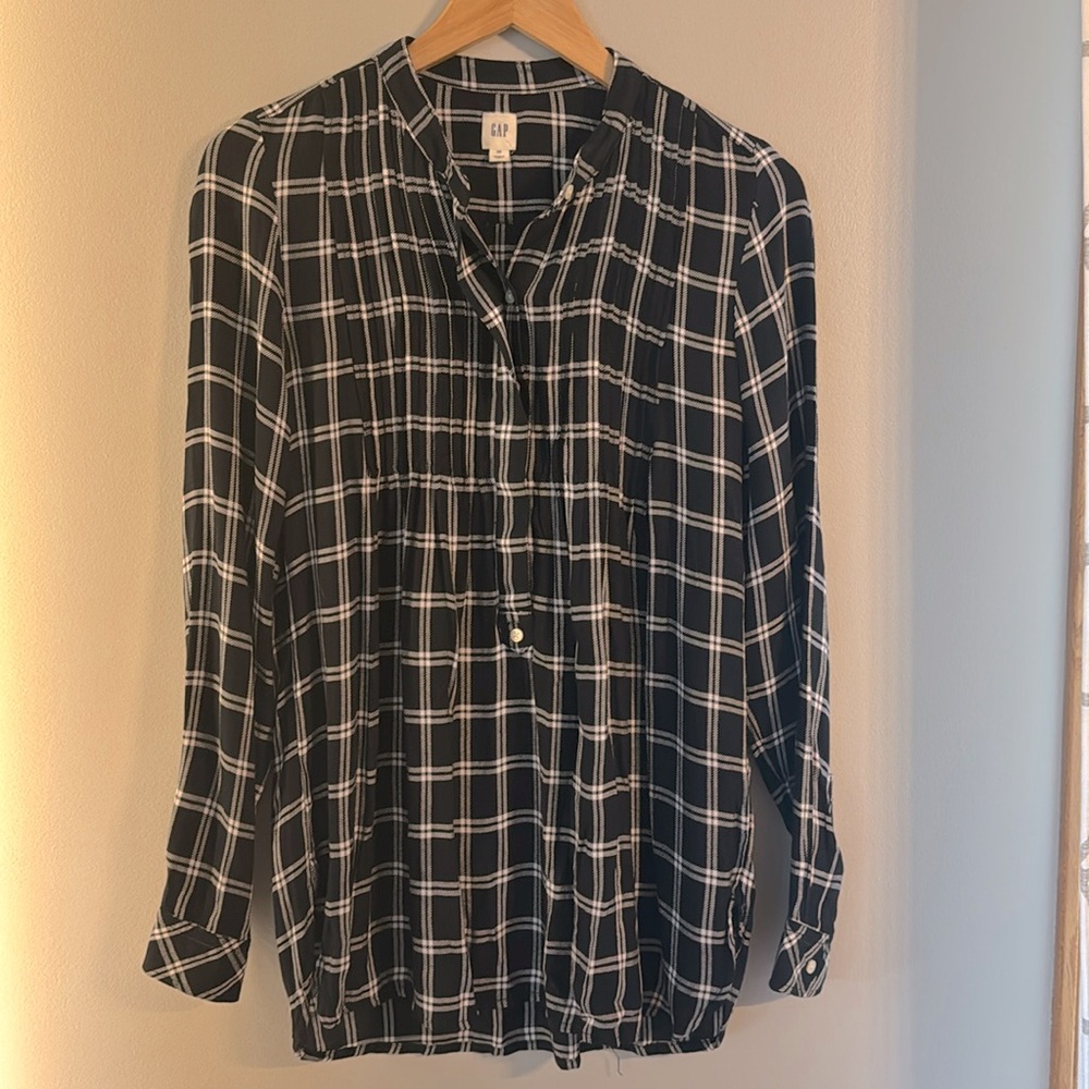 GAP Women's Black and White Long Tunic Plaid Blouse